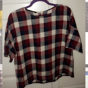 ZARA SIZE SMALL RED PLAID CROPPED SHIRT